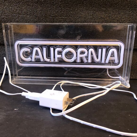 CALIFORNIA Sign Light Acrylic Box Desk Table Lamp Party Decor Electric - Picture 5 of 8